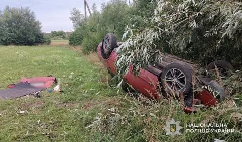 ДТП на Львівщині: Audi A4 злетіло в кювет, троє постраждалих
