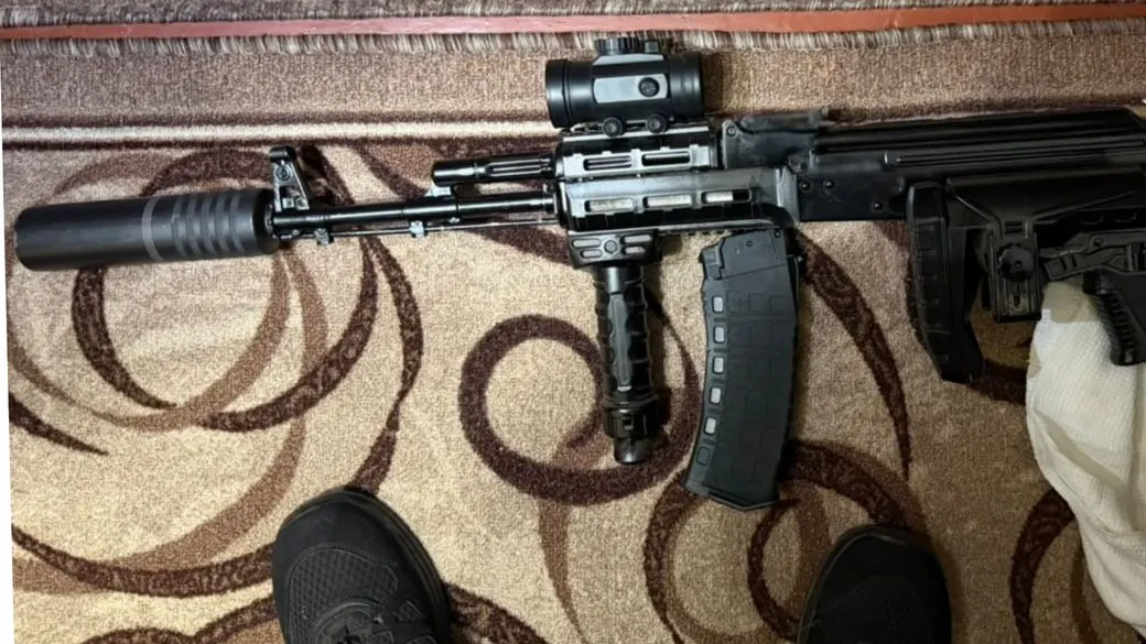Обшук на Черкащині: у чоловіка вилучили АК-74 і понад 60 патронів