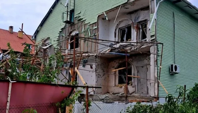 Армія РФ понад 20 разів за день била по Нікопольщині: поранений поліцейський