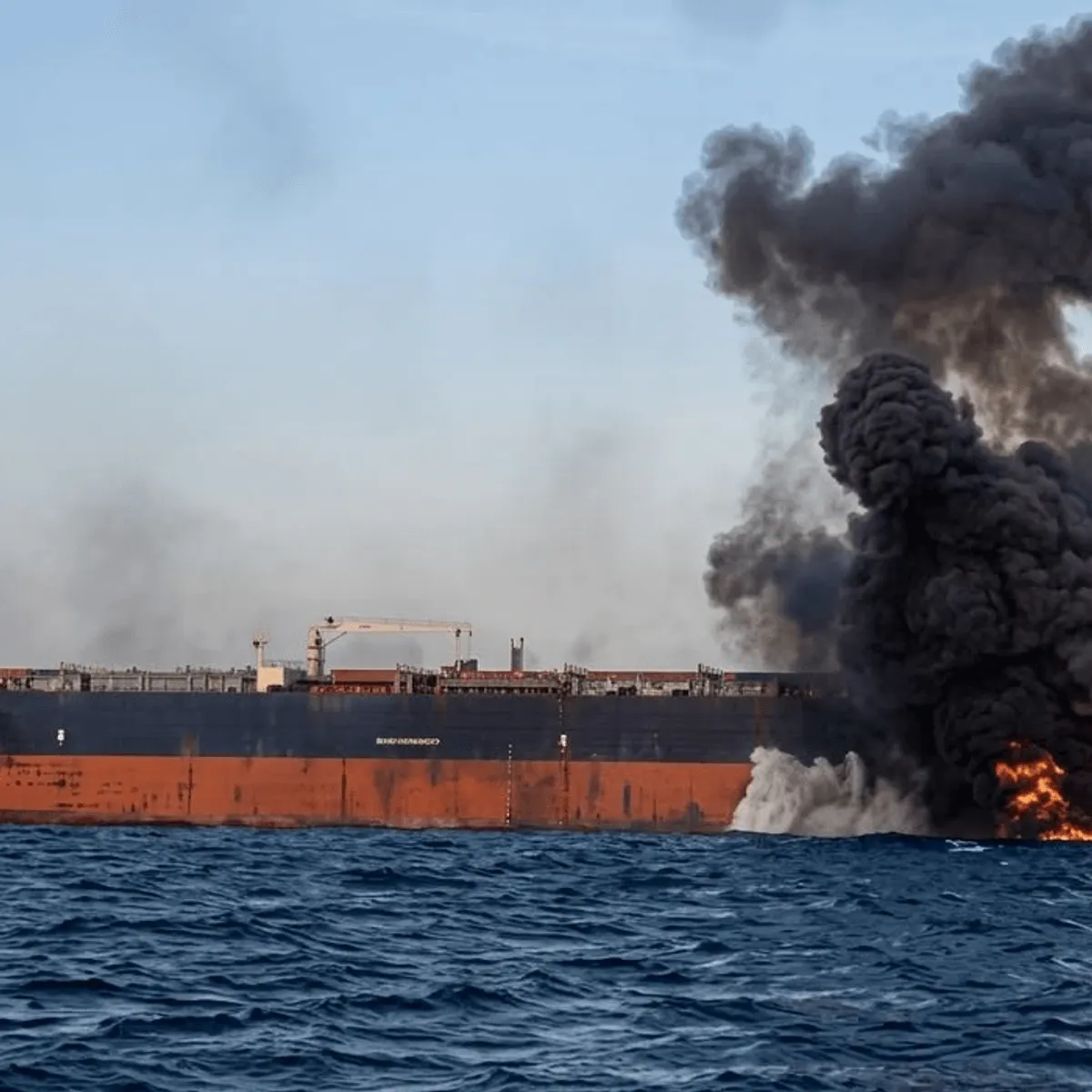 Удари по флоту скоротили морський експорт нафтопродуктів РФ майже вдвічі