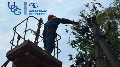 Атака на Запоріжжя: загинув працівник обленерго, частина міста без світла