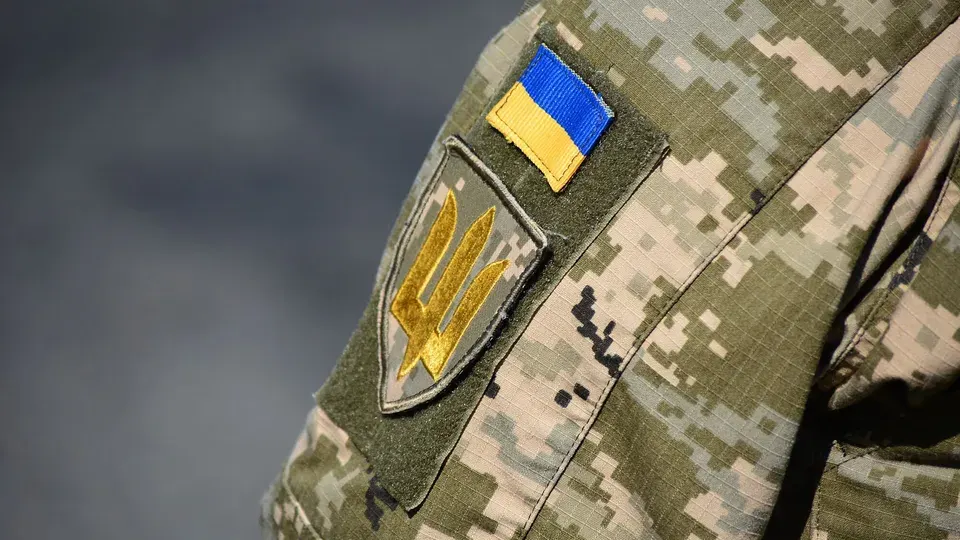 У Мостиськах у приміщенні ТЦК знайшли мертвим військового