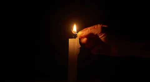 Укренерго: після нічних атак і негоди без світла залишаються сім областей