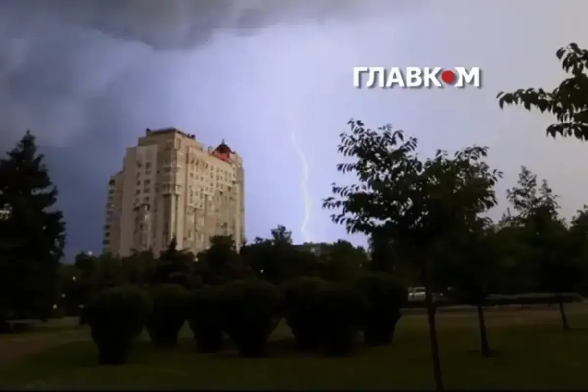Негода 23 вересня: дощі, грози та пориви вітру до 20 м/с у низці областей