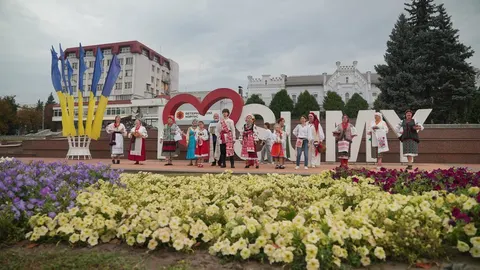 Крафтовий ярмарок у Сумах: 30 виробників, майстер-класи та етнодефіле