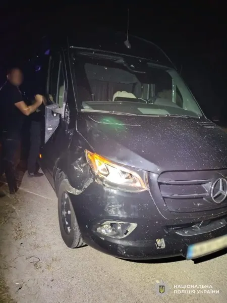 Смертельна ДТП на Золочівщині: мікроавтобус збив юнака