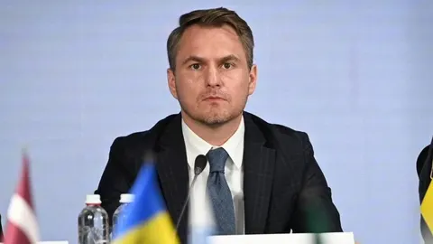 Кравченко відповів на звинувачення: що відомо про розмови, сейф і будинок