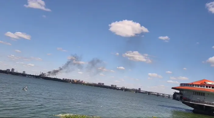 У Дніпрі сталася масштабна пожежа на лівому березі: що відомо