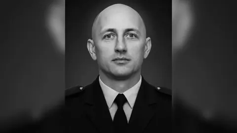 Російський удар по АЗС забрав життя рятувальника та його 8-річного сина