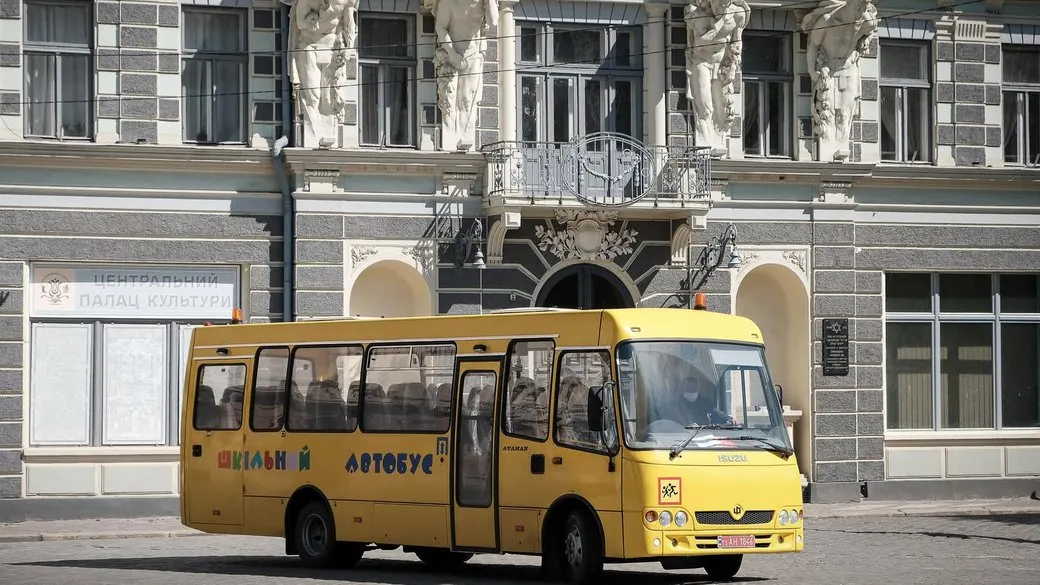 На Буковині зменшили закупівлю шкільних автобусів через зростання цін