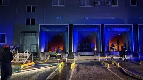 Нічний удар по Одещині: ворог поцілив у склад з гуманітарною допомогою, троє пор