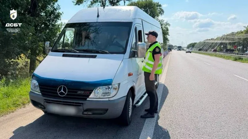 На Буковині створюють мобільні групи для перевірки перевізників