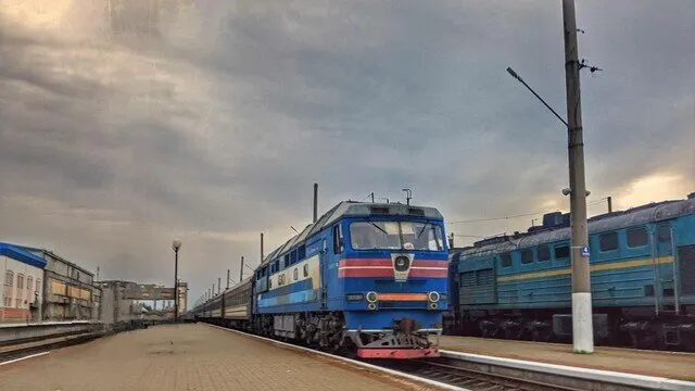 Через безпекову ситуацію з Миколаєва скасували приміські поїзди