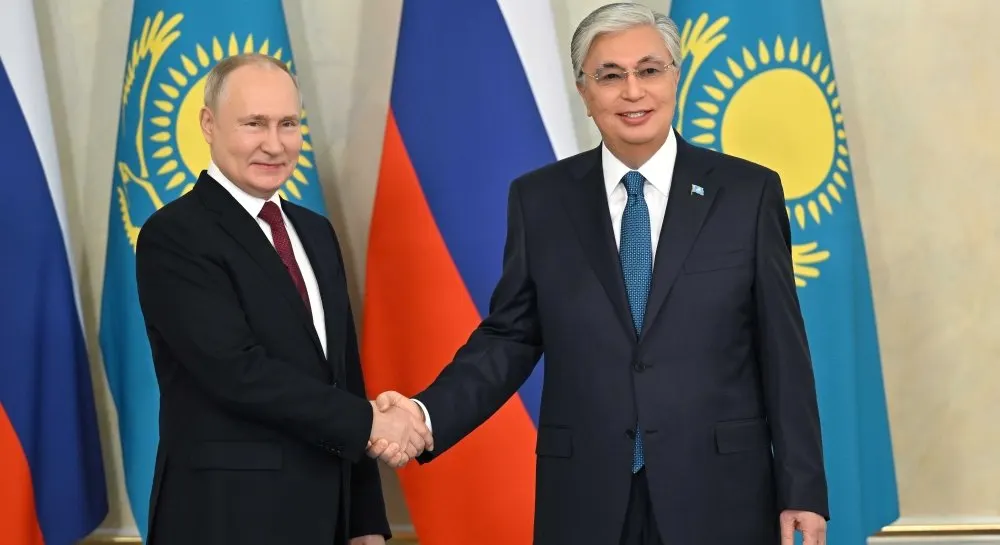 Казахстанські НПЗ відмовилися рятувати Росію від дефіциту бензину через санкції