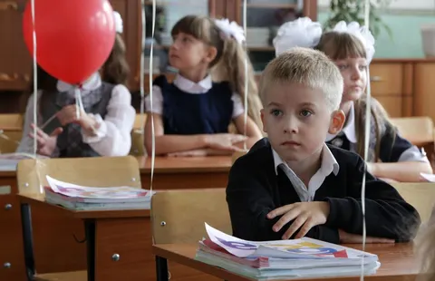 Пакунок школяра: 80% сімей уже отримали виплату, заявки ще відкриті