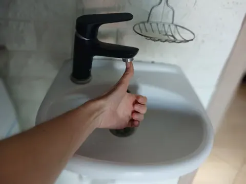 Чернівці на добу залишаться без води через аварію: що відомо