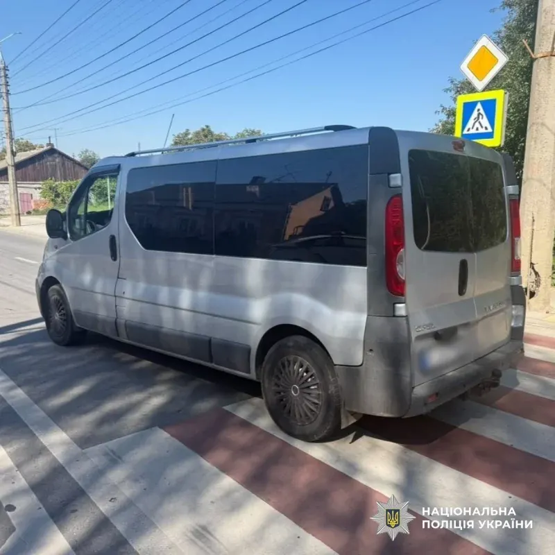 У Чернівцях на Руській авто збило людину на пішохідному переході