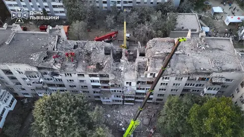 Атака на Львів: 38 постраждалих, під завалами можуть бути люди