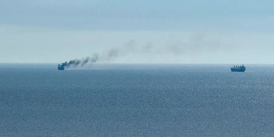 Чорне море: Туреччина обговорює два коридори безпеки для суден до РФ та України