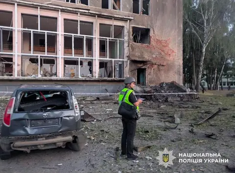 Удар по Мені: 12 поранених, серед них діти