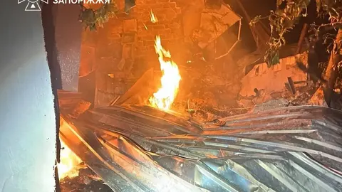 Атака РФ на Запоріжжя: двоє загиблих, зруйновано житловий будинок