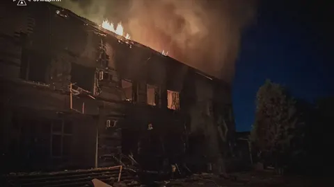 Удар по Глухову: поранено чоловіка, пошкоджено адмінбудівлю