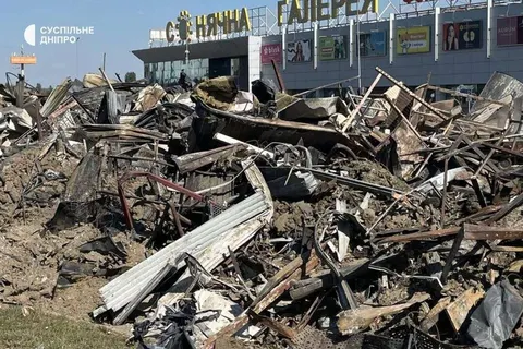 Удар по ТЦ у Кривому Розі: троє зниклих безвісти, 49 поранених у лікарнях