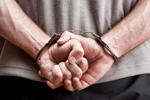 У Чернівцях затримали юнака за зберігання наркотиків