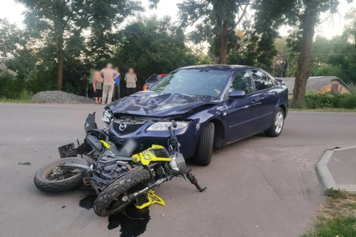 На Вінниччині за вечір дві аварії з постраждалими: постраждали мотоцикліст і підліток