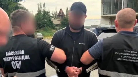 Керівник ТЦК на Чернігівщині вніс фальшиві дані в реєстр для звітності