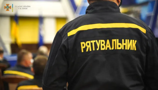 Повторний удар по Краматорську: поранено рятувальника, який гасив пожежу
