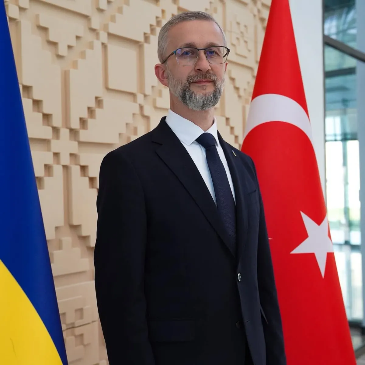 Атаки на судна: Туреччина викликала посла України до МЗС