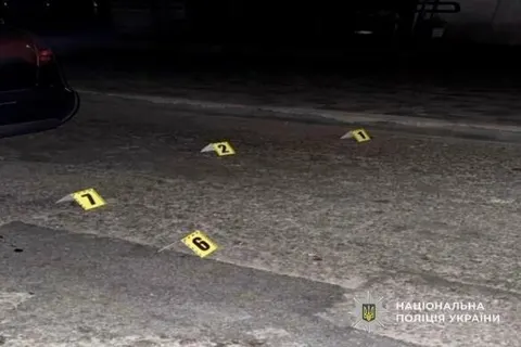 Стрілянина в центрі Дніпра: трьох фігурантів судитимуть за хуліганство
