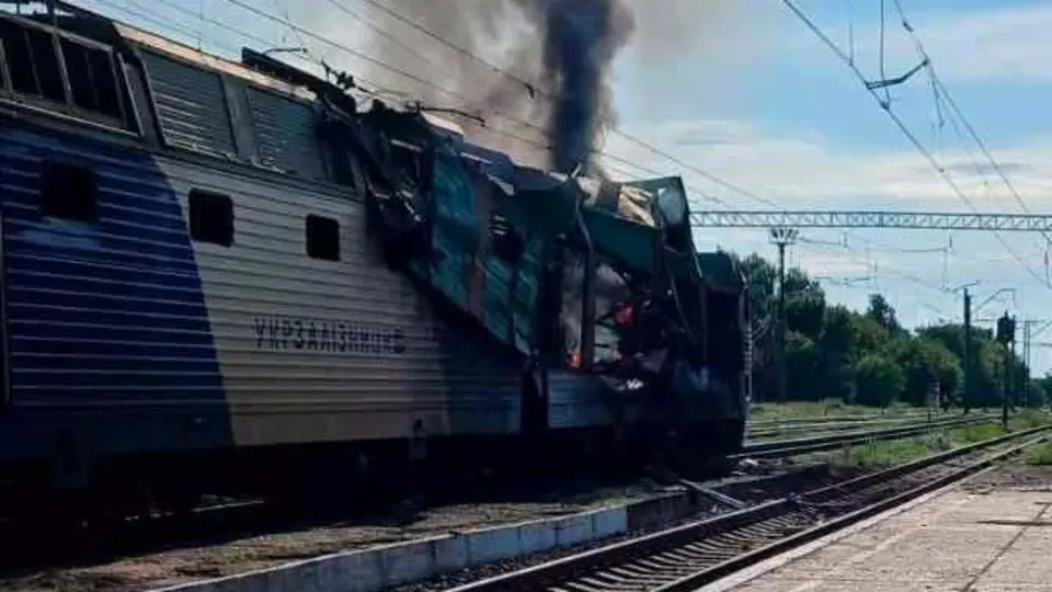 Удар РФ по вокзалу у Лозовій: двоє загиблих, троє поранених
