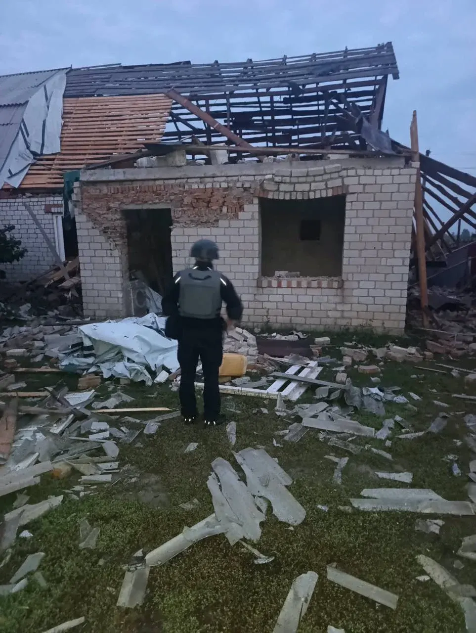 Обстріли Харківщини: п'ятеро постраждалих і руйнування в 12 населених пунктах