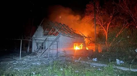 Атака на Запоріжжя: троє поранених, пошкоджені будівлі