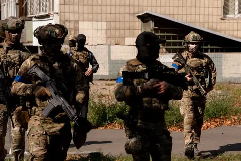 Стрілянина між СБУ та ГУР: експерт пояснив, чим це загрожує Україні