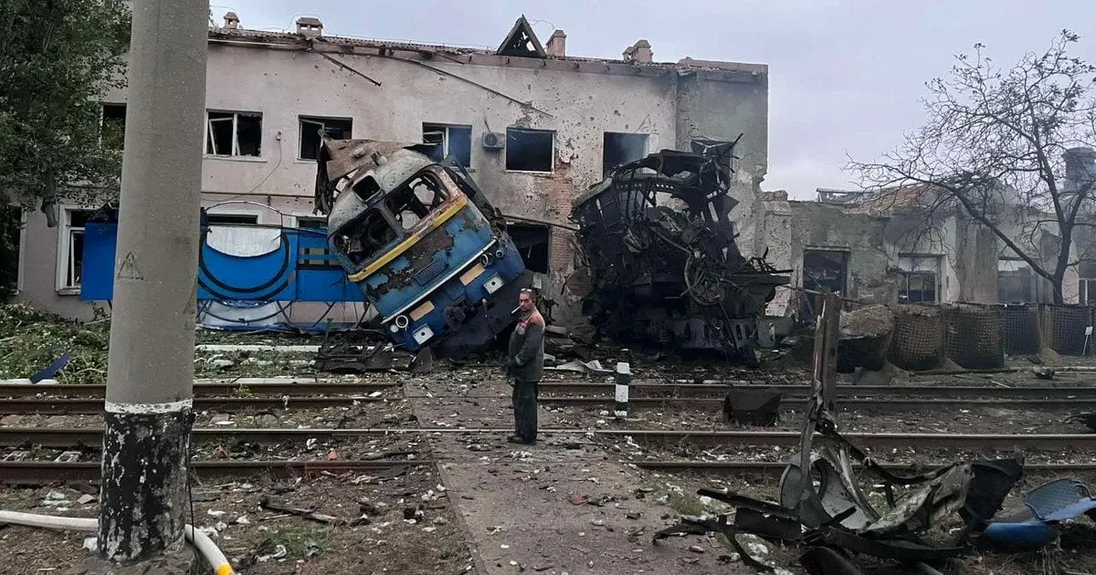 Росія полює на залізницю: що означає нова тактика ударів