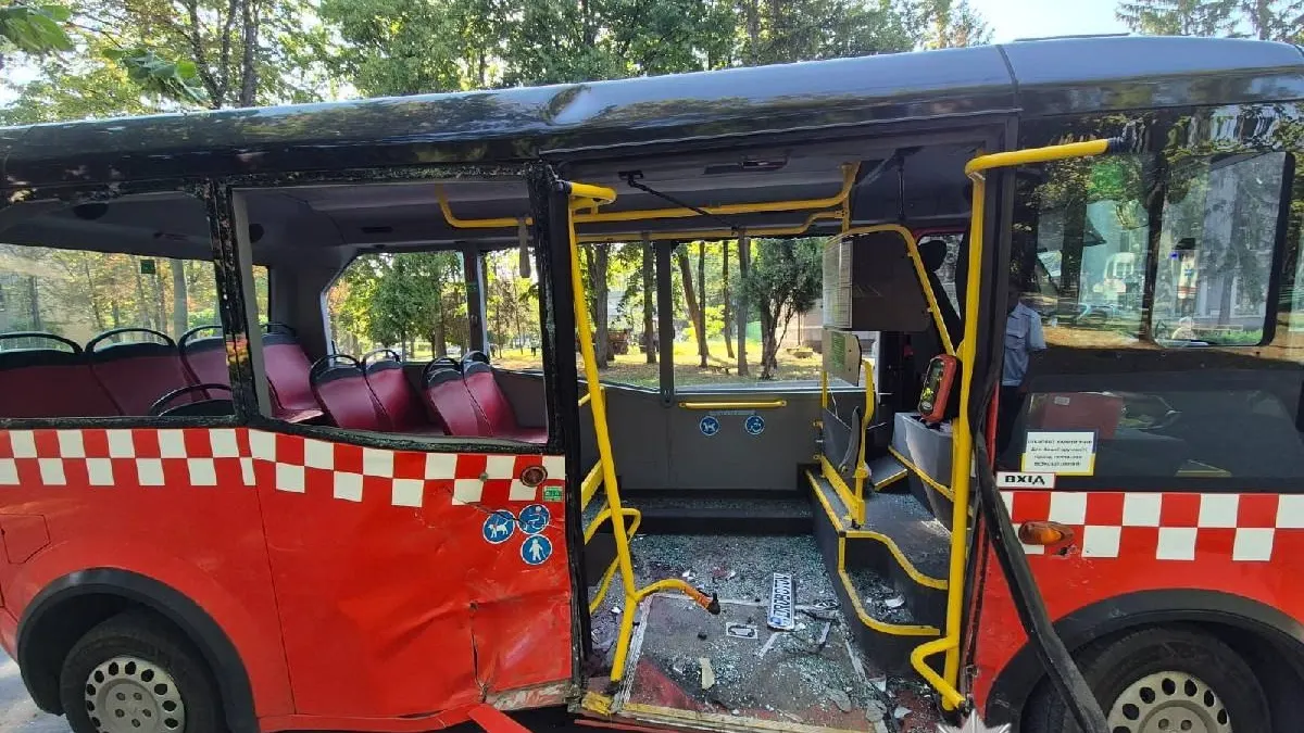 ДТП у Харкові: дев'ять постраждалих через проїзд на червоне