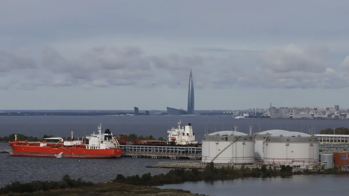 Морський експорт нафти з РФ впав до мінімуму з кінця квітня