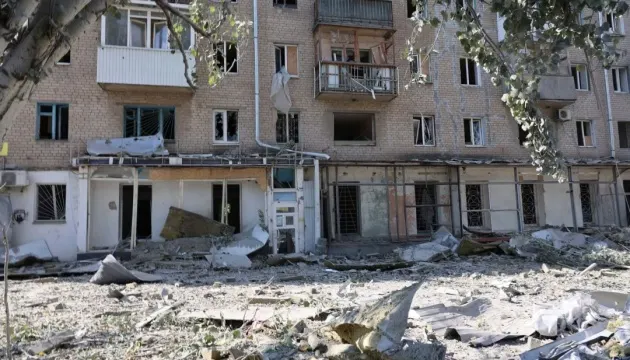 Дев'ять авіаударів по Краматорську: 10 поранених і руйнування