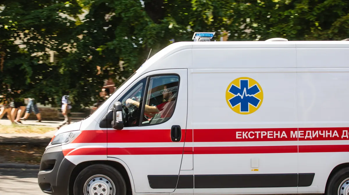 Атака РФ на АЗС у Запоріжжі: троє постраждалих, частина міста без світла
