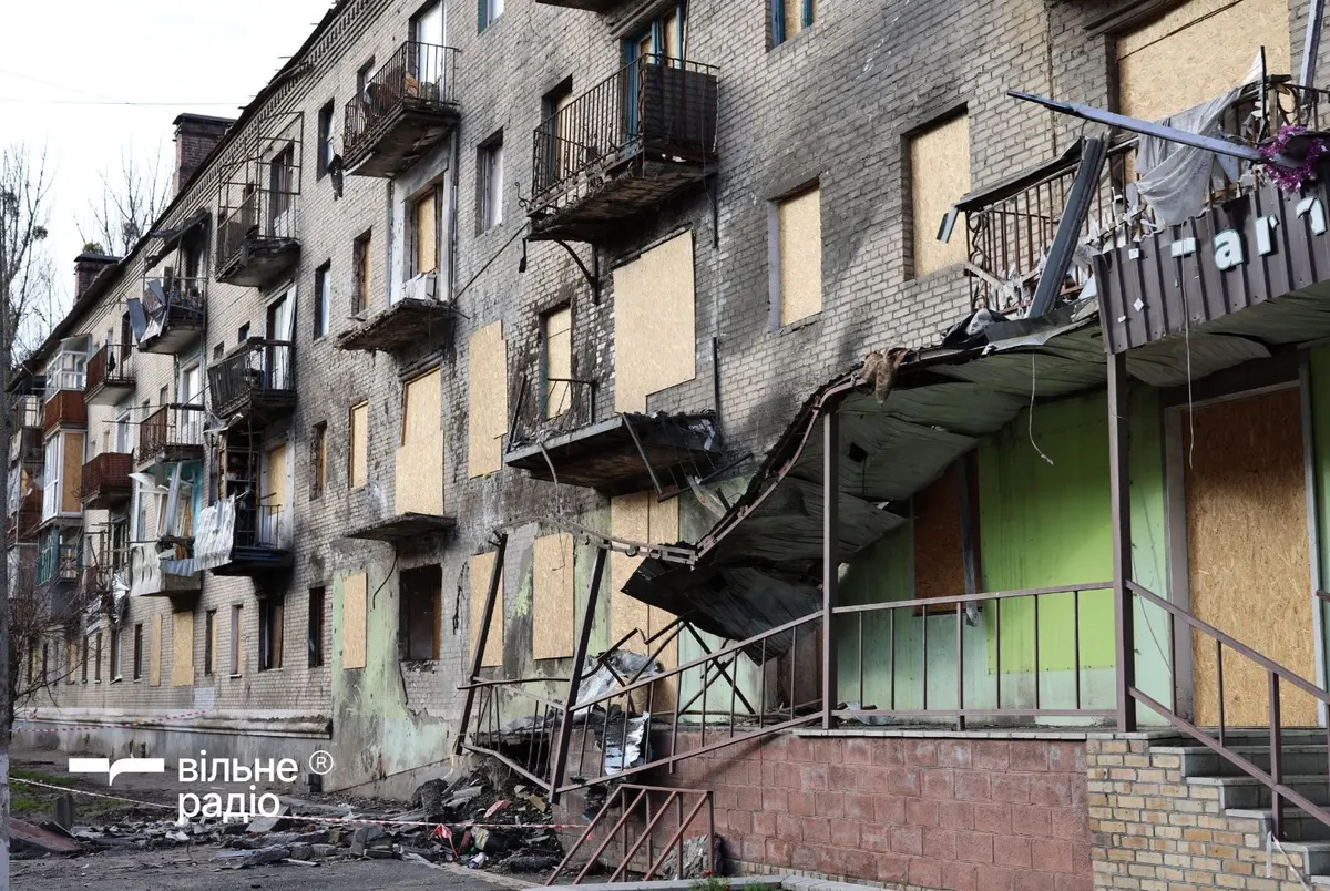 Слов'янськ закупить 5 тисяч OSB-плит для латання будинків після обстрілів