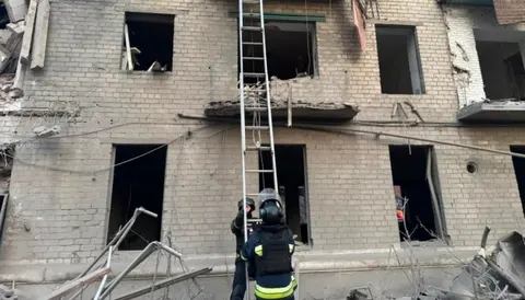 У Слов'янську залишається близько 30 тисяч людей: влада закликає до евакуації