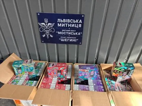 Контрабанда електронних сигарет на 400 тисяч: деталі справи у Шегинях