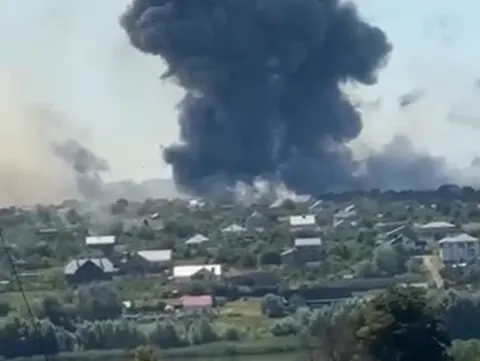Вибухи на Хмельниччині: дві версії слідства
