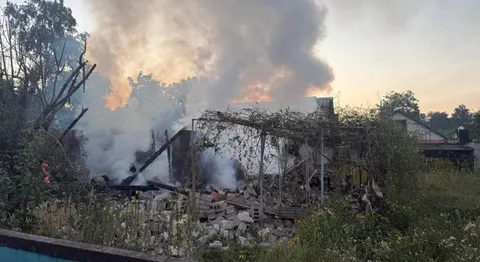 Удар по Балаклії: троє загиблих, пожежі в житлових будинках
