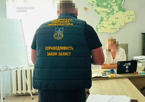 Незаконна рубка лісу на Волині: голові громади оголосили підозру