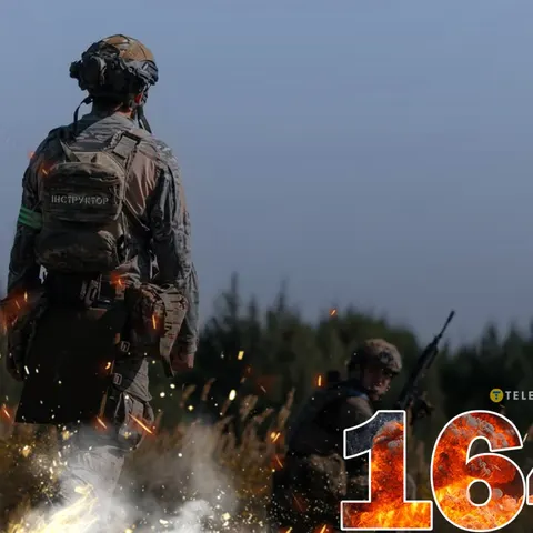 35 років незалежності: 196 боїв за добу та вибухи в Криму