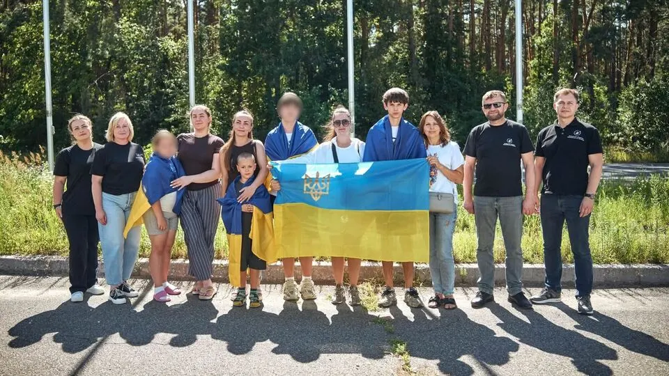 Ще четверо українських дітей повернулися з окупації